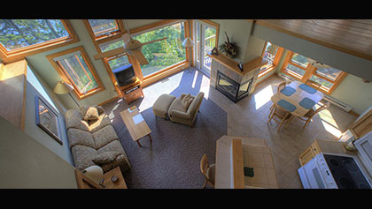 Up North Main LodgeKing Suite with Loft